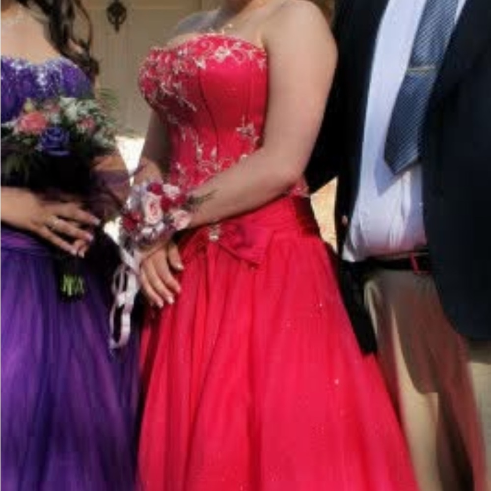 Stunning Pink Lace-Up Prom Dress